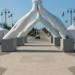 Versilia Tonfano * Marina di Pietrasanta
