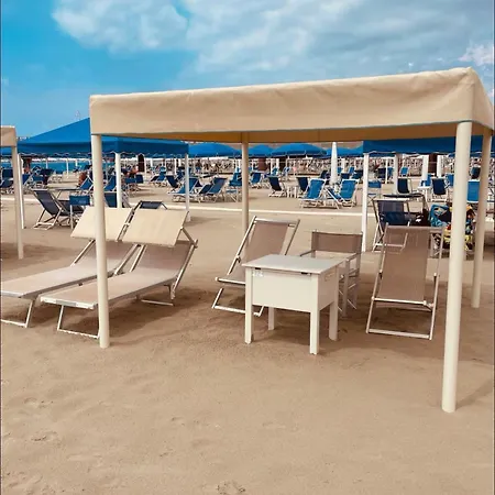Versilia Tonfano Marina di Pietrasanta